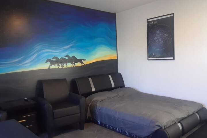 Room 6 of 23