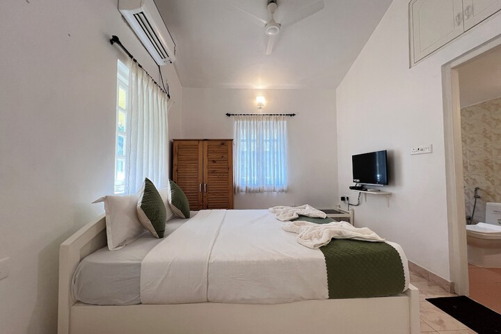 Room 13 of 53