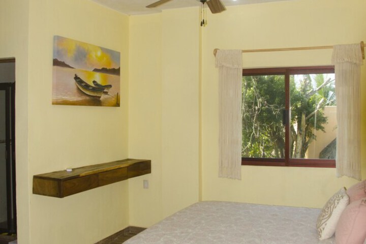 Room 4 of 60