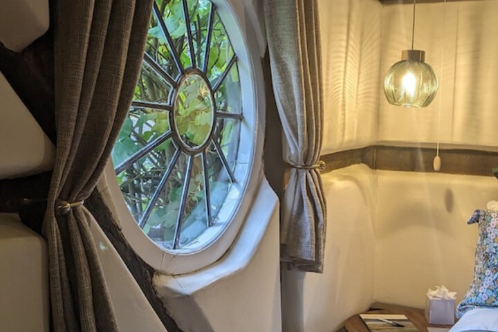 Room 64 of 90