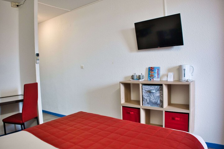 Room 34 of 97