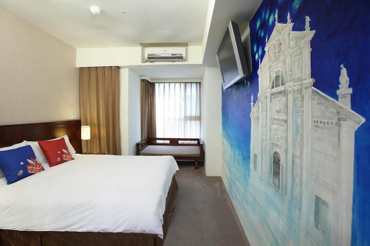 Room 18 of 54
