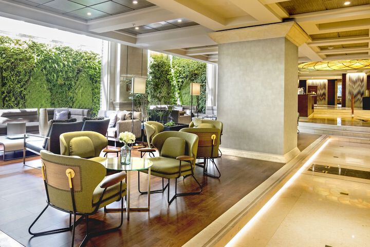 Guest Lobby