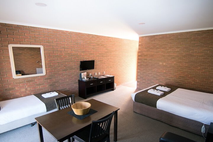 Room 6 of 61