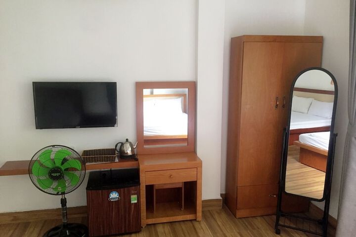 Room 9 of 39