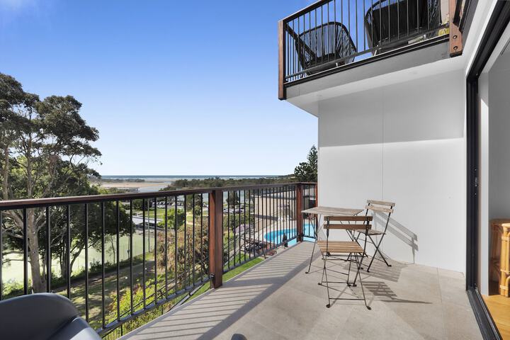 Terrace/Patio 102 of 144