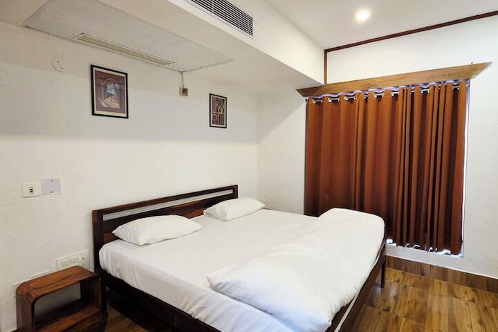 Room 72 of 181
