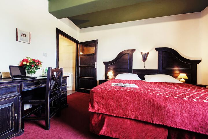 Room 13 of 59