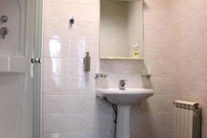Gostinitsa Yubileynaya
