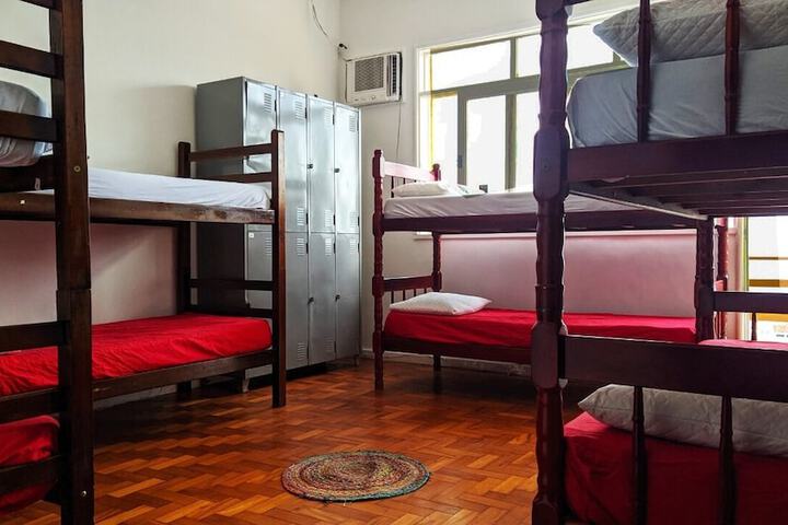 Room 12 of 60
