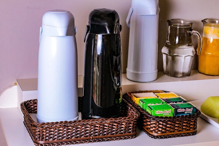 Breakfast/Coffee Service 37 of 48