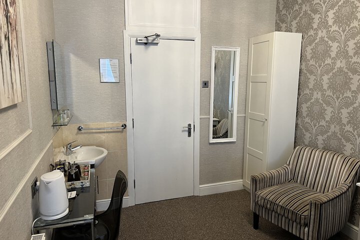 Room 30 of 54