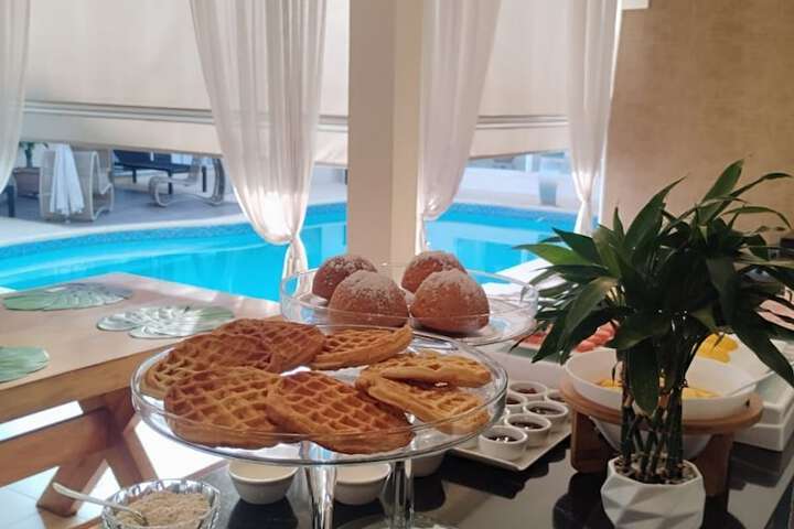 Breakfast/Coffee Service 65 of 86