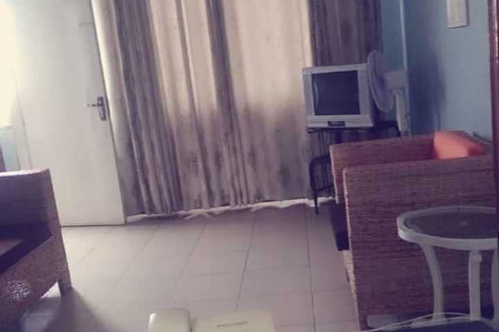 Room 2 of 20
