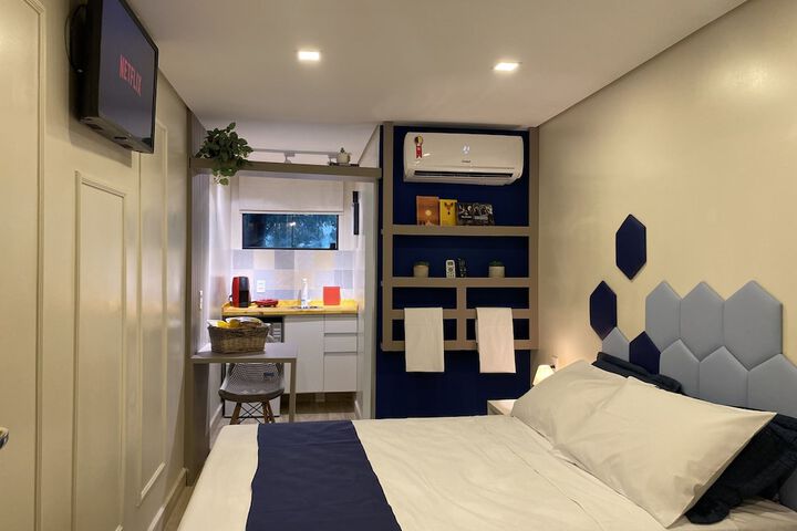 Room 2 of 16