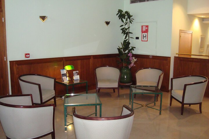 Guest Lobby