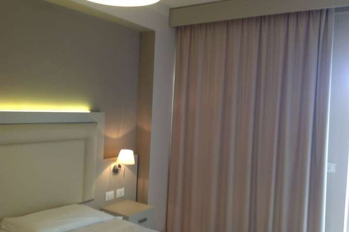 Room 25 of 44