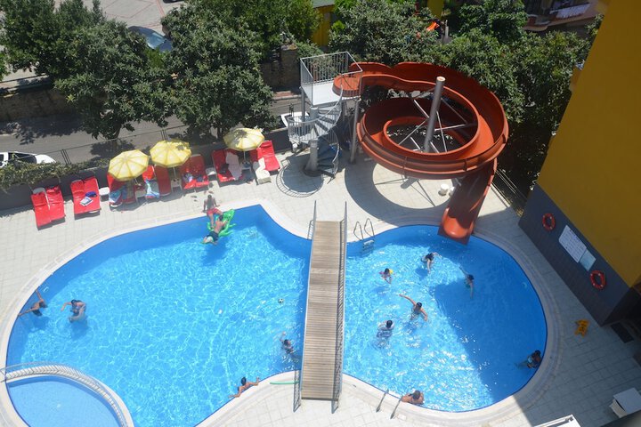 Pool Hotel