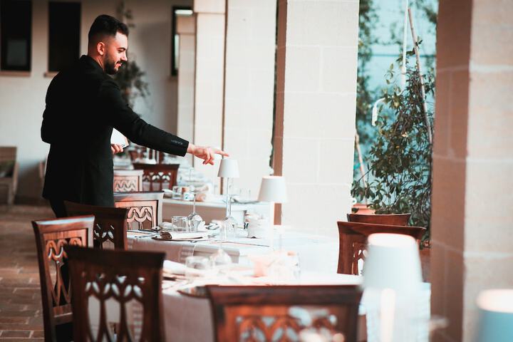 Dining 75 of 120