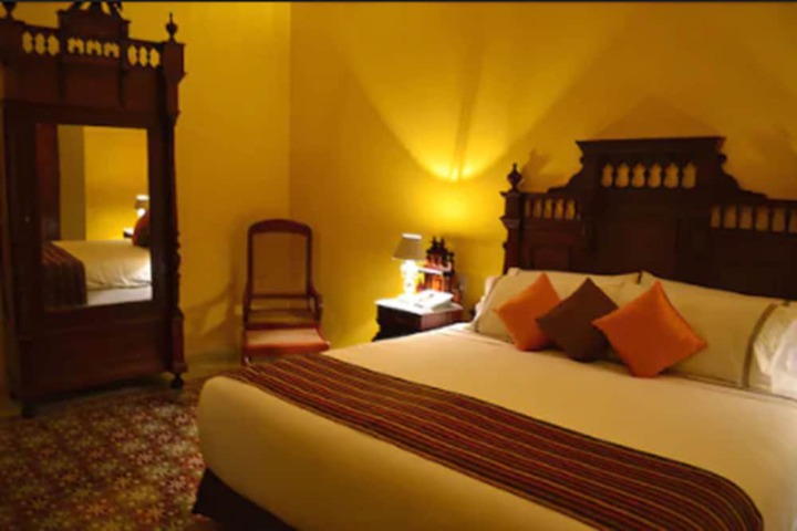 Room 27 of 123