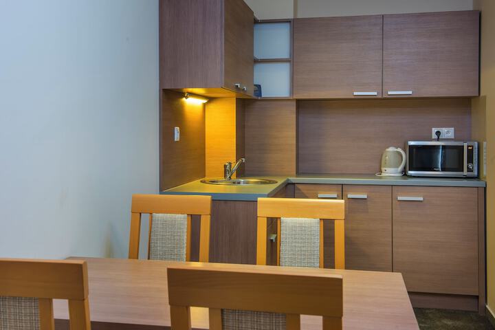 Room 14 of 126