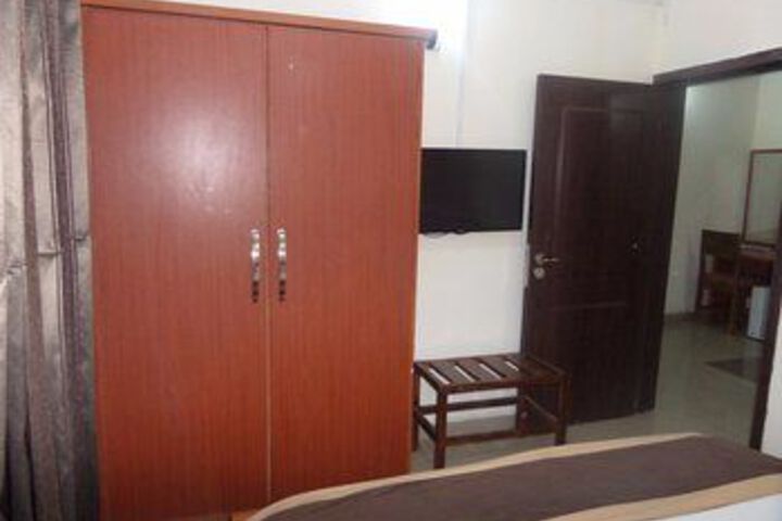 Room 38 of 43