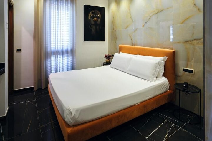 Room 25 of 100