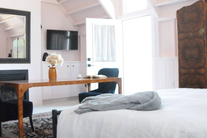 Room 97 of 230