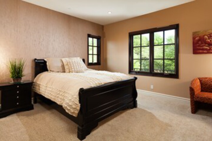Room 52 of 70
