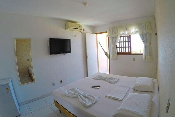 Room 10 of 40