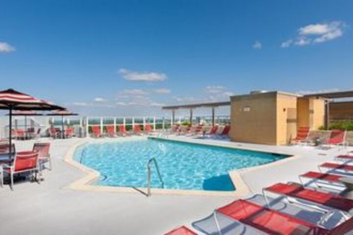 Pool 28 of 28
