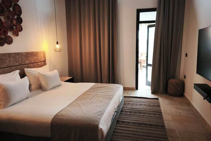 Room 7 of 22