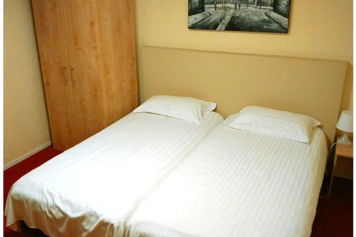 Room 18 of 61