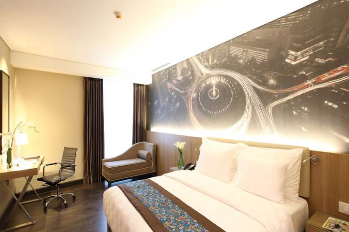 Room 9 of 47