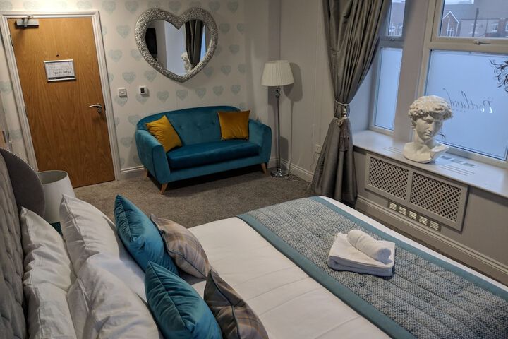 Room 22 of 164