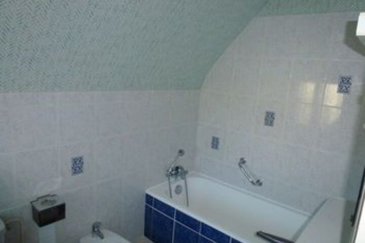 Room 3 of 11
