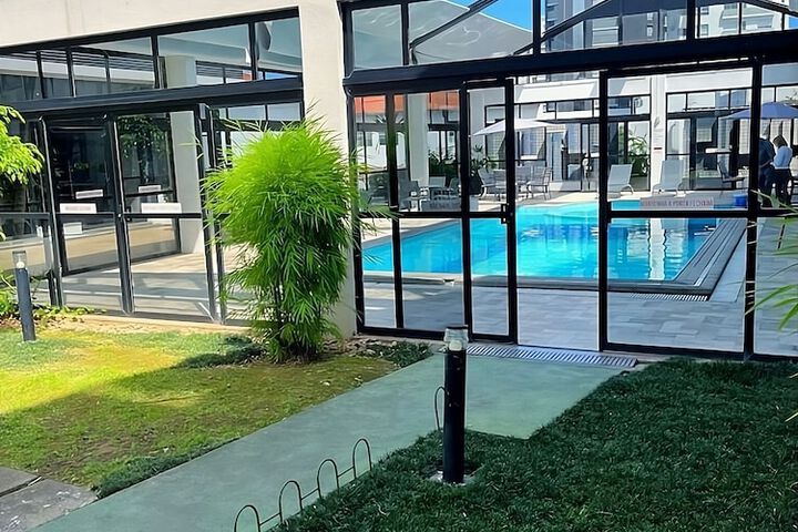 Hotel with Pool