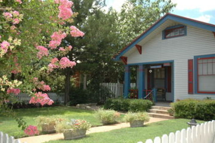 Photo of Southern Charm Lodging Bed and Breakfast