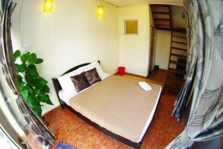 Room 3 of 4