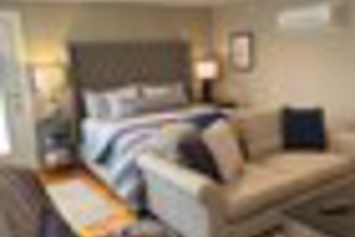 Room 14 of 297