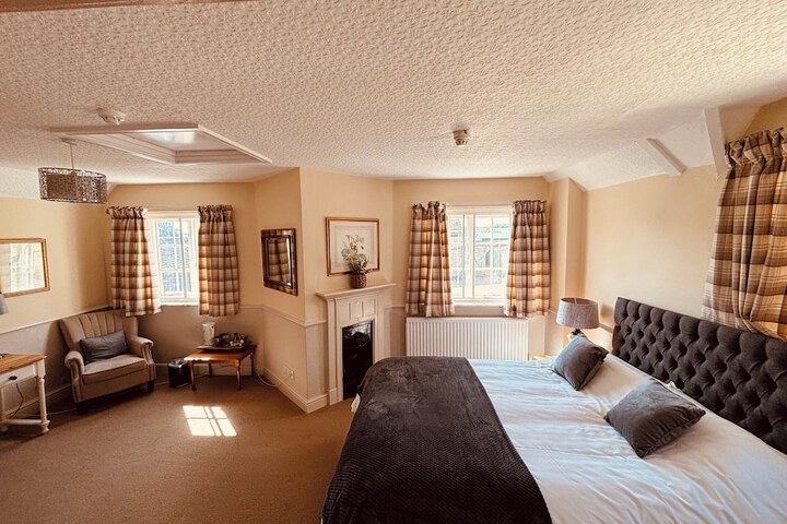 Room 11 of 46