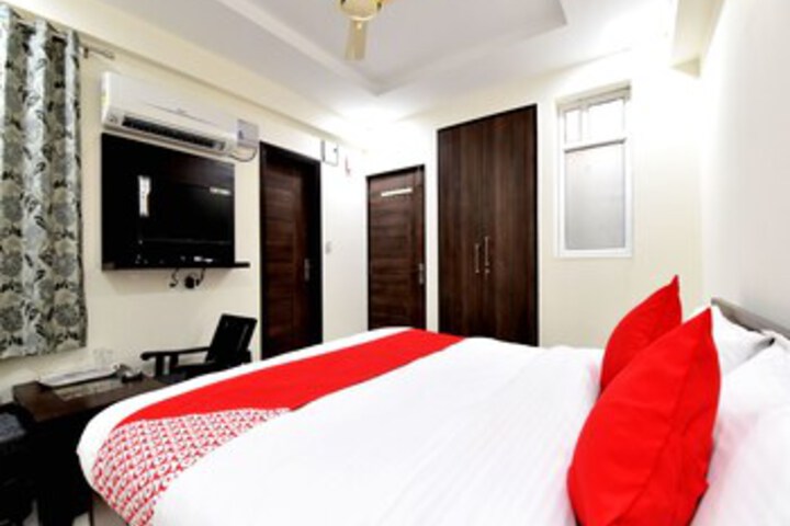 Room 21 of 24