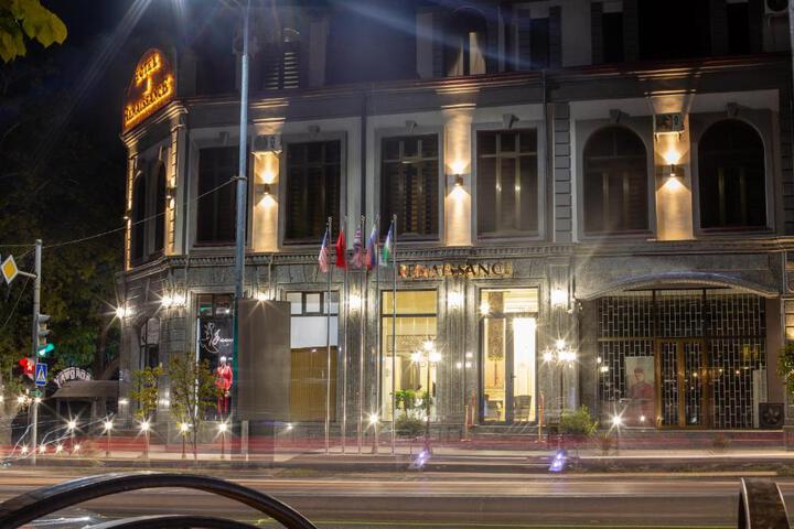 Hotel 8 of 23