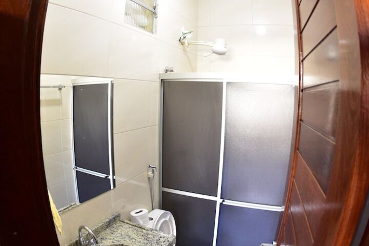 Room 9 of 12