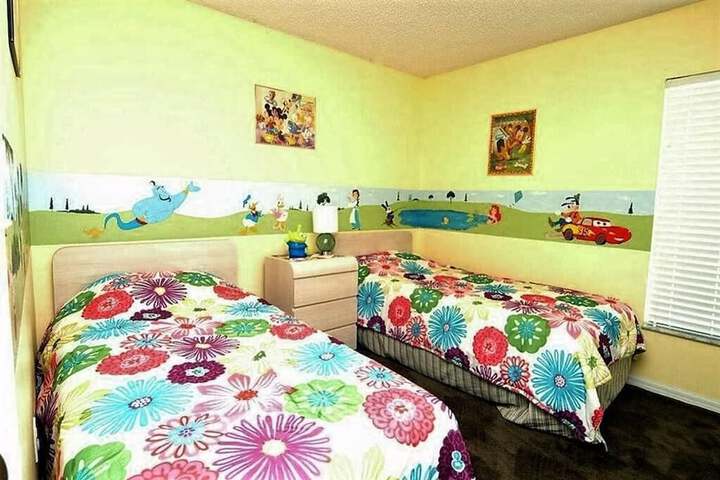 Room 5 of 34