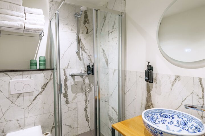 Clean Restrooms
