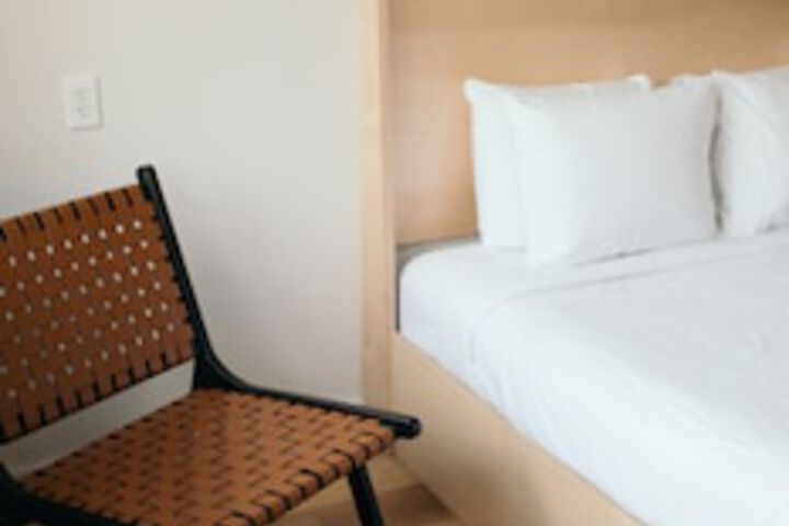 Room 64 of 510