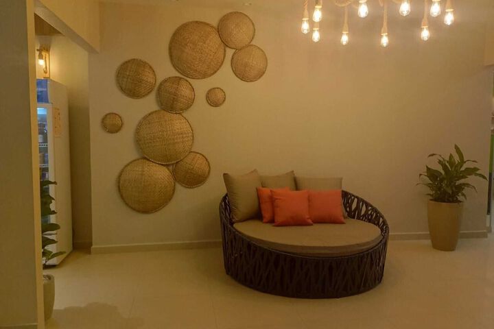 Room 27 of 65