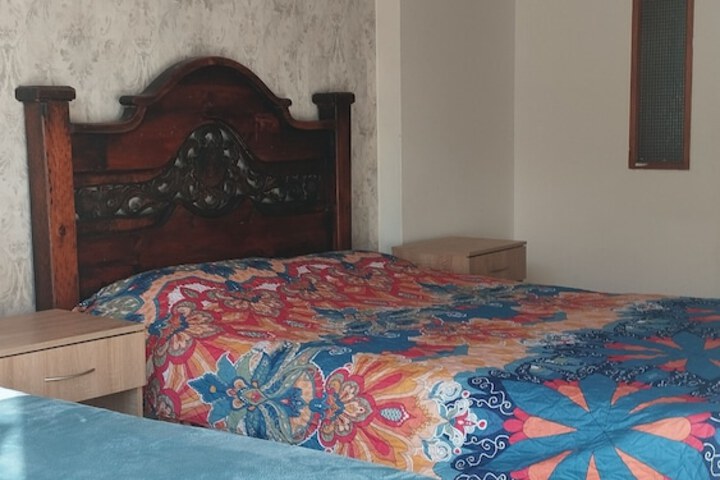 Room 4 of 20