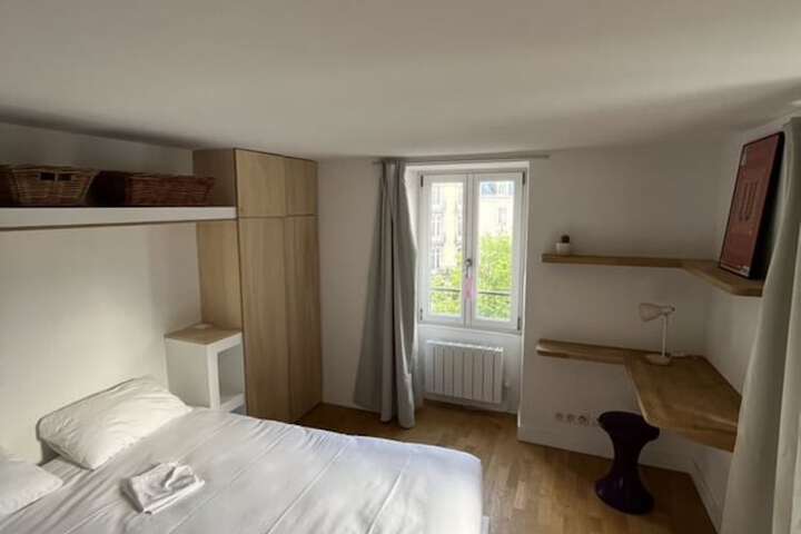 Room 17 of 50